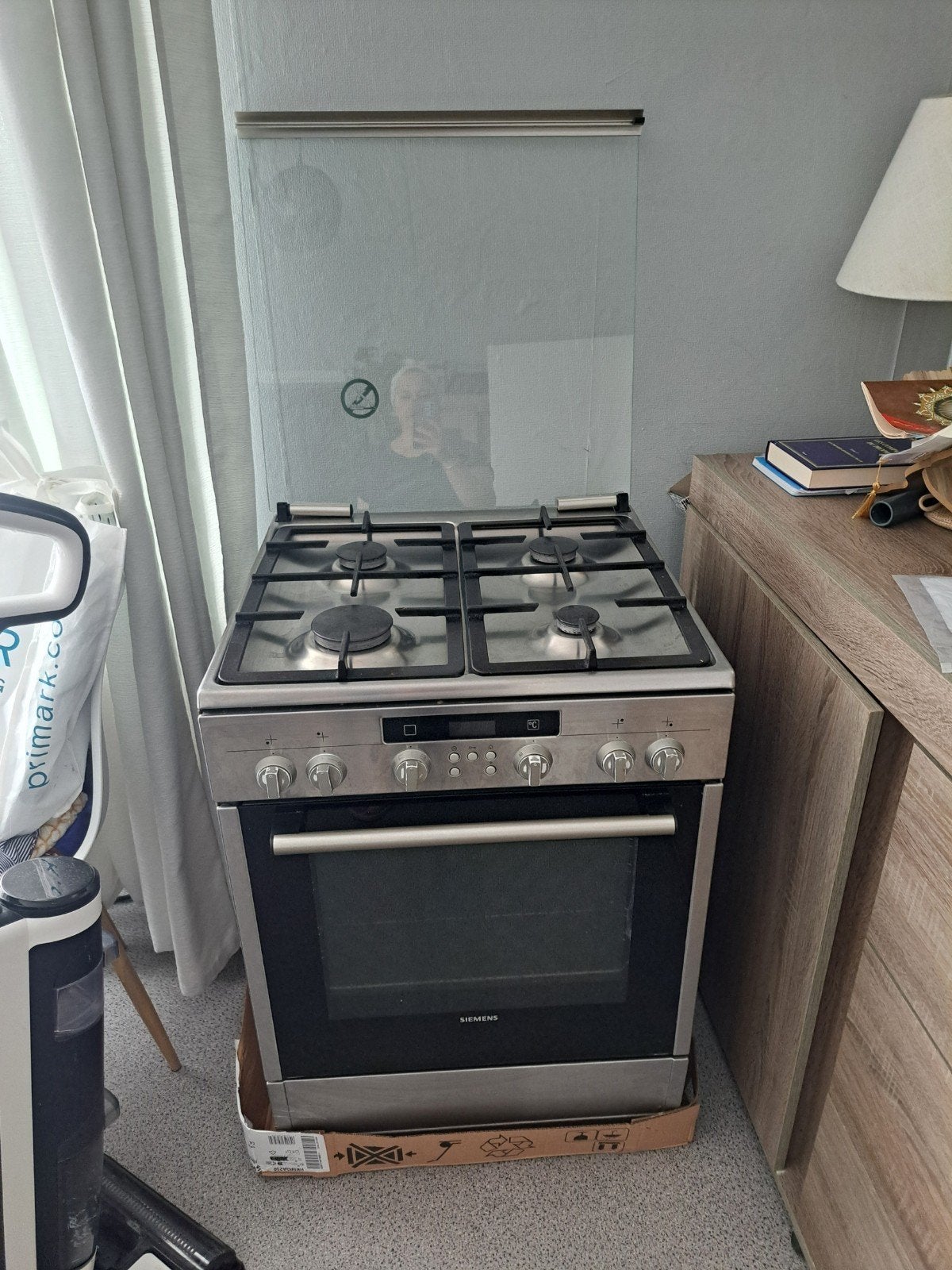 gaziniere gaz et électrique, Electroménager, Classe énergétique A ou plus économe, 4 zones de cuisson, Utilisé, À Poser