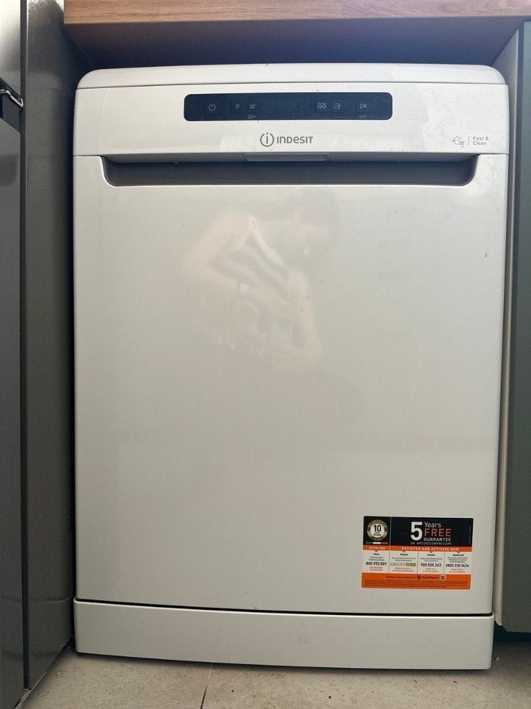 INDESIT VAATWASSER, Elektronische apparatuur, Ophalen, Gebruikt, 60 cm of meer, Vrijstaand