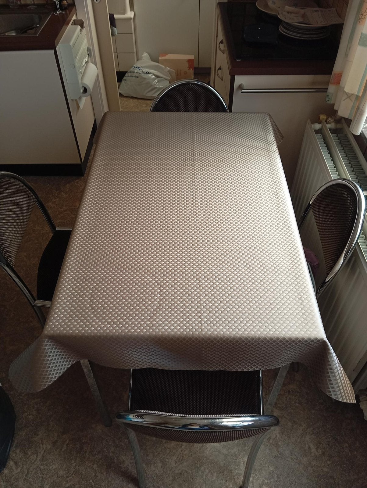 Keukentafel met 4 stoelen, Ophalen, Gebruikt