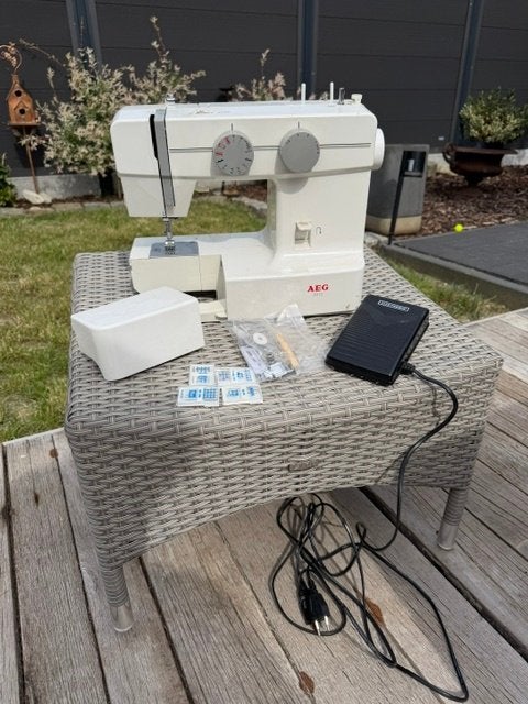 stikmachine AEG naaimachine nieuwstaat, Ophalen, Zo goed als nieuw, Naaimachine, Overige merken