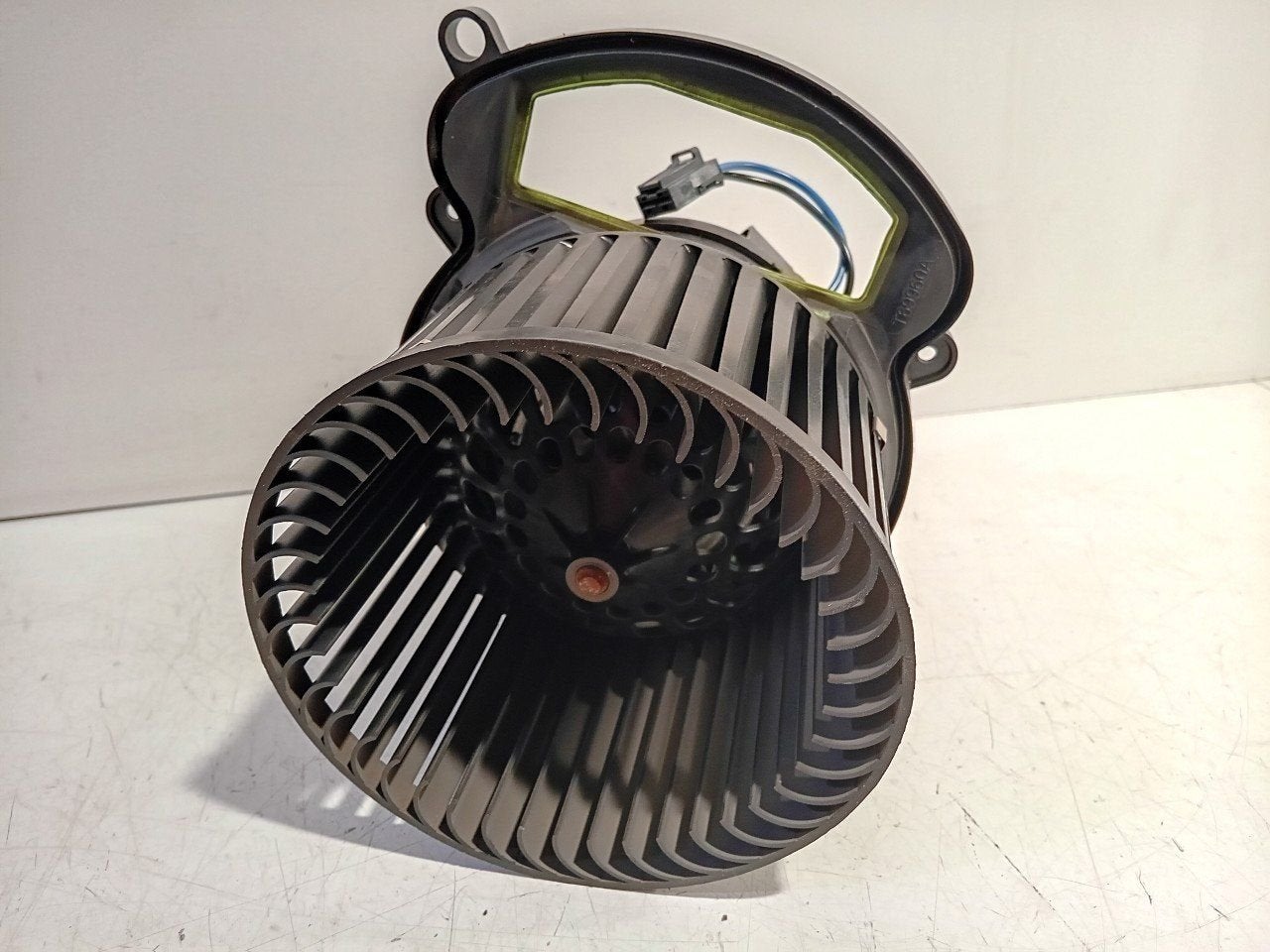 Kachel ventilator motor Renault Mégane, Onderdelen@venauto.nl, Van der Ven Autorecycling B.V., Ettenseweg 76, 4706 PB Roosendaal, The Netherlands