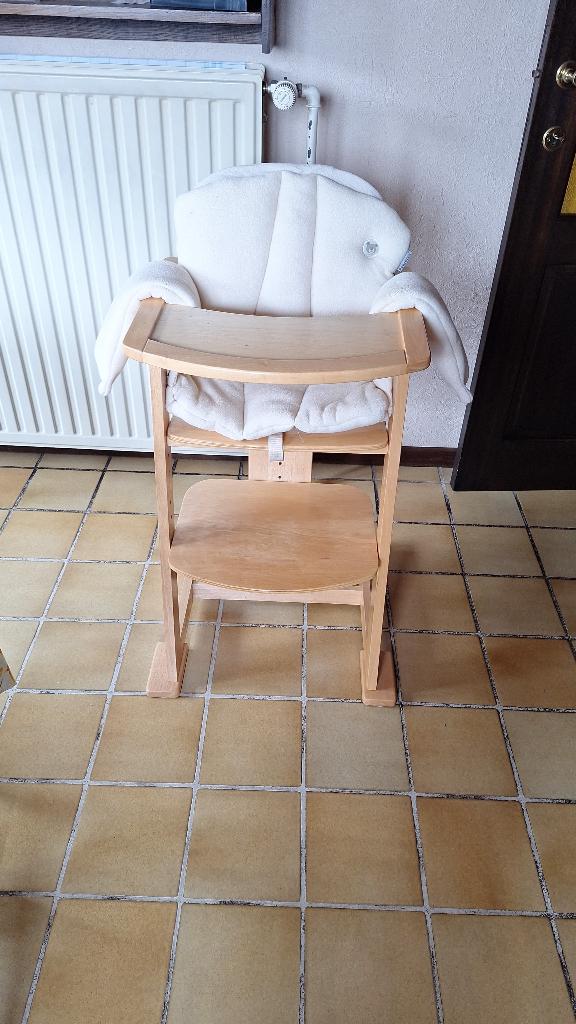 Kinderstoel bambino, Kinderen en Baby's, Kinderstoelen, Ophalen, Zo goed als nieuw, Meegroeistoel, Afneembaar eetblad