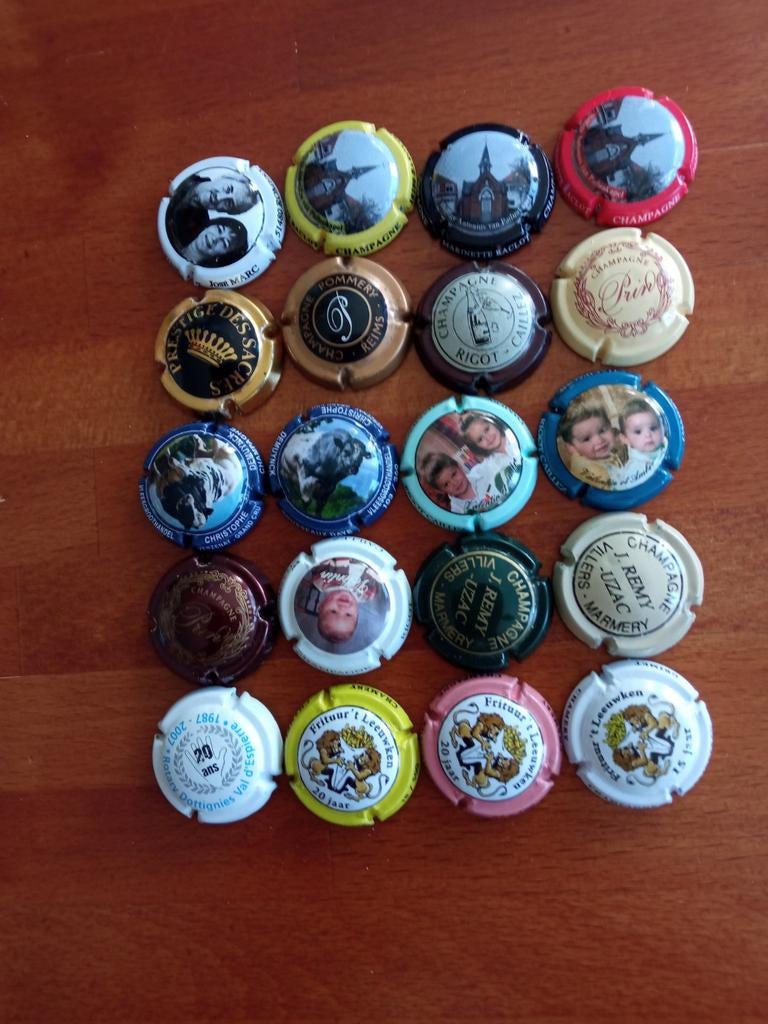 Champagne capsules lot 12, Verzamelen, Verzenden