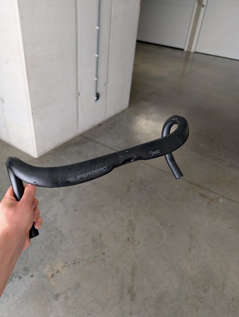 Flat handlebar Deda superzero - stuur racefiets, Fietsen en Brommers, Fietsaccessoires | Overige Fietsaccessoires, Gebruikt, Ophalen of Verzenden