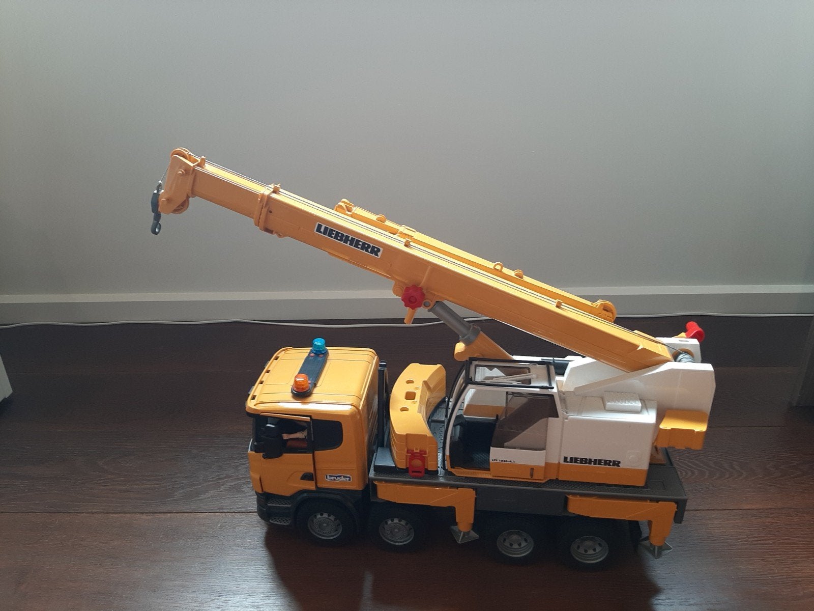 Bruder kraanwagen 03570 Scania Super 560R Liebherr hijskraan, Enlèvement