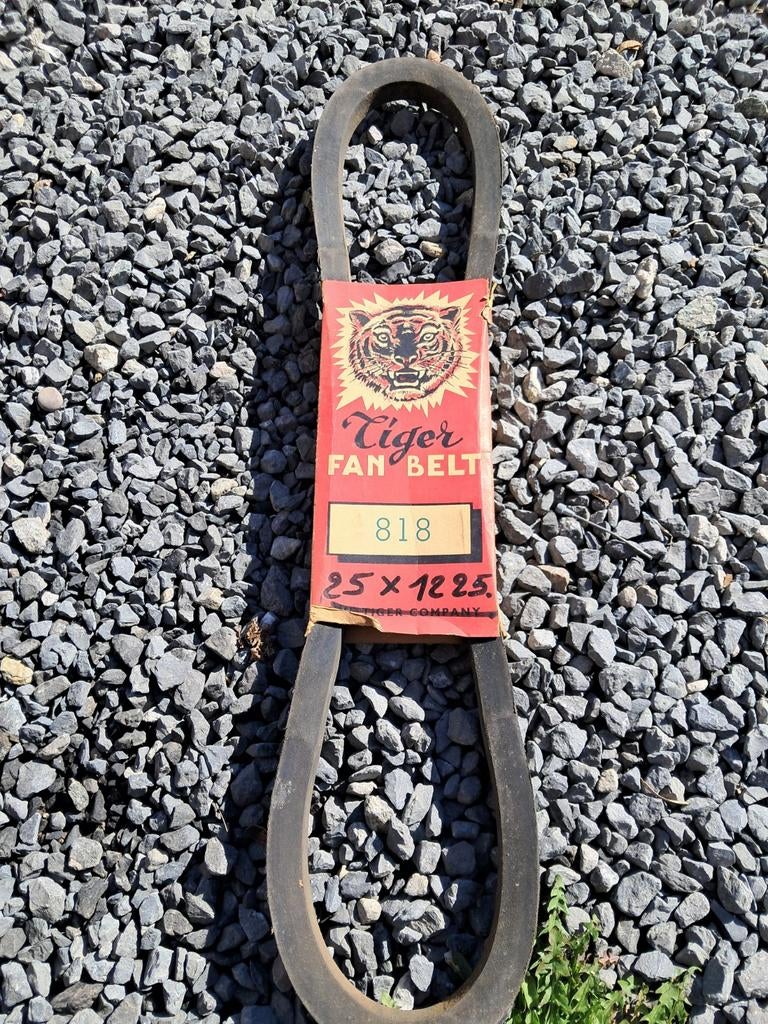 V-riem oldtimer jaren 50 NOS, Ophalen
