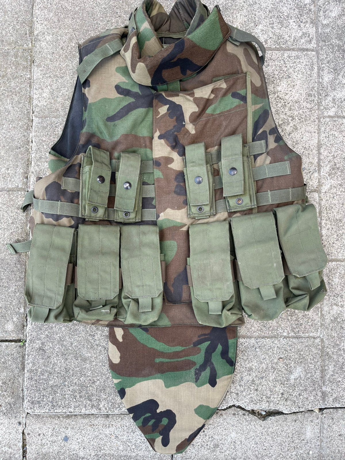 Woodland Body armour airsoft / militaria, Ophalen, Zo goed als nieuw