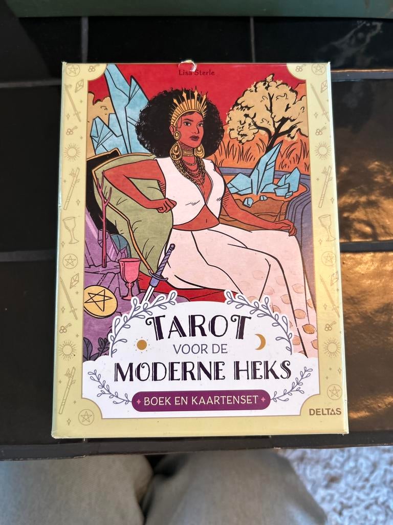 Tarot voor de moderne heks, Boeken, Esoterie en Spiritualiteit, Ophalen