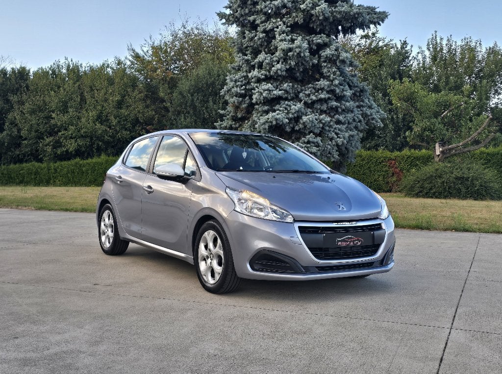 Peugeot 208 Ess 1.2i ** Carplay - Camera - Airco ** GAR 12M, Argent ou Gris, Achat, 50 kW, Euro 6