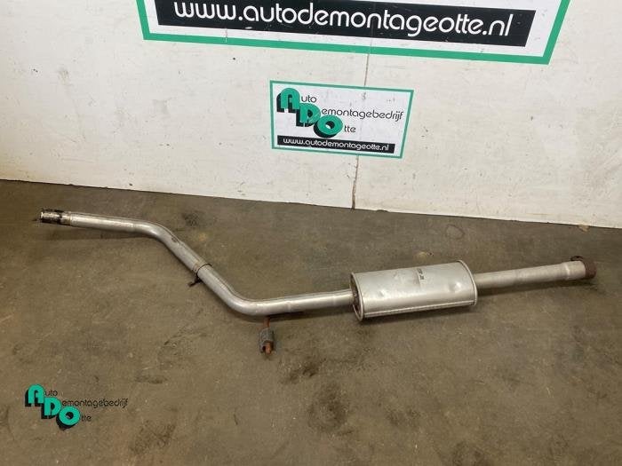 Echappement silencieux central d'un Dacia Sandero (Sandero 1, Autos : Pièces & Accessoires, Dacia, -, 3 mois de garantie, Utilisé