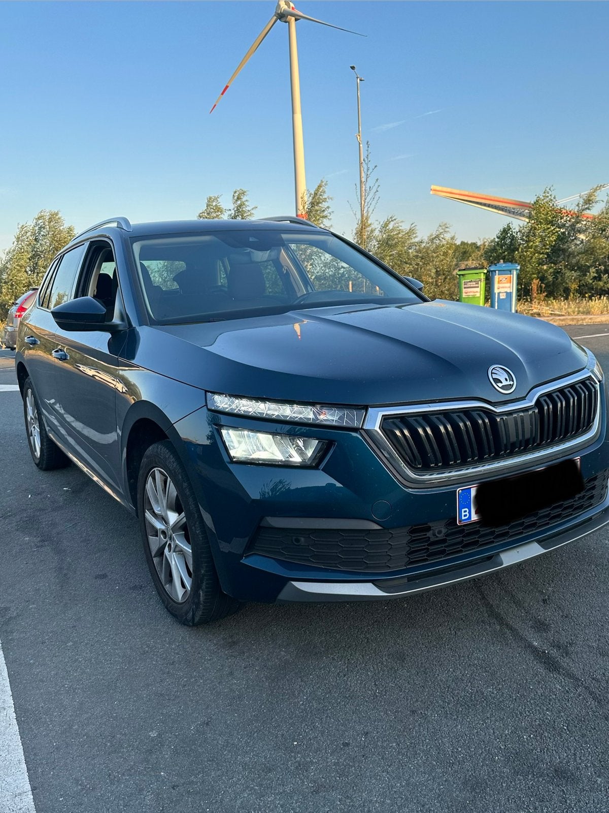 Skoda Kamiq 1.0 Ambition - excellent état, Autos, Achat, Euro 6, Boîte manuelle, Noir