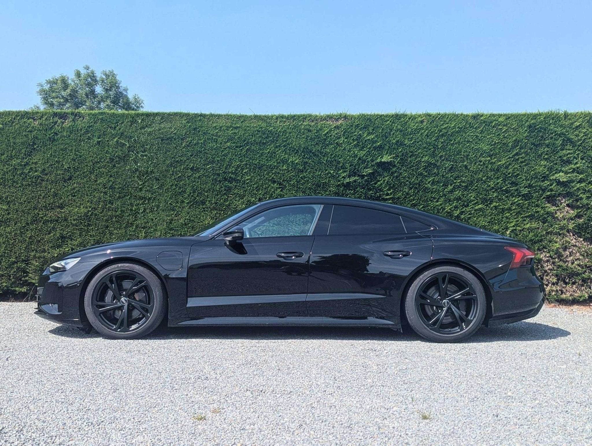 Audi e-tron GT !verkocht !Matrix led - glazen dak - nachtcam, Auto's, Automaat, 4 deurs, Gebruikt, Zwart