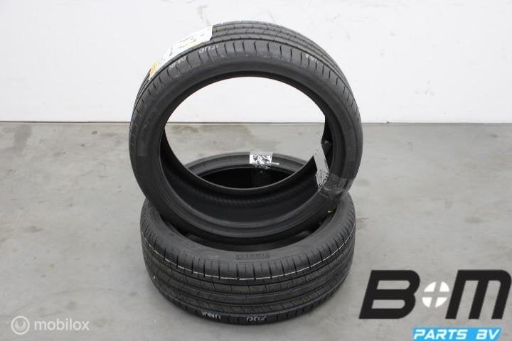 NIEUW! 2x 2154018 Pirelli zomerbanden DOT3721, Auto-onderdelen, Banden en Velgen, 18 inch, Band(en), Personenwagen, Zomerbanden