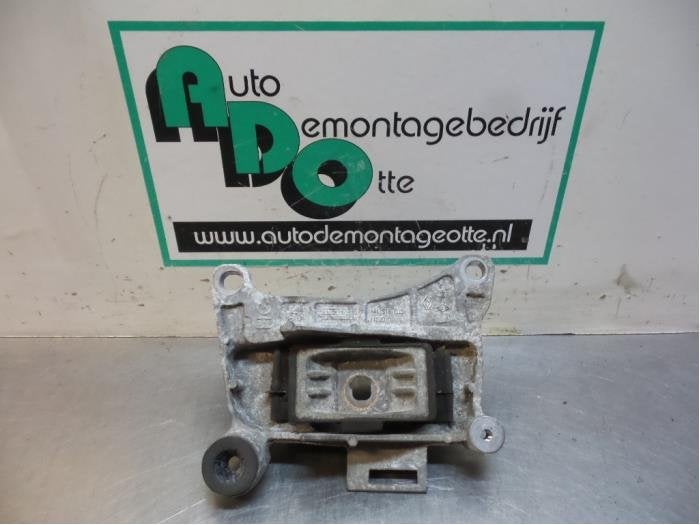 Support boîte de vitesse d'un Renault Megane (Megane 09-), Renault, -, 3 mois de garantie, Utilisé