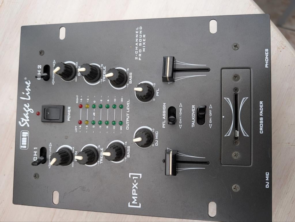 STAGE LINE 2 CHANEL PRO SOUND MIXER, Ophalen of Verzenden