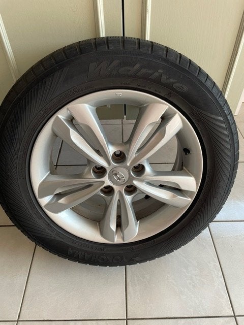 Winterbanden Hyundai ix35, Auto-onderdelen, Banden en Velgen, Ophalen, Gebruikt, Banden en Velgen, Winterbanden