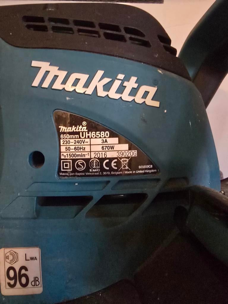 Heggeschaar Makita 670w, Ophalen, Gebruikt, Elektrisch, Makkita