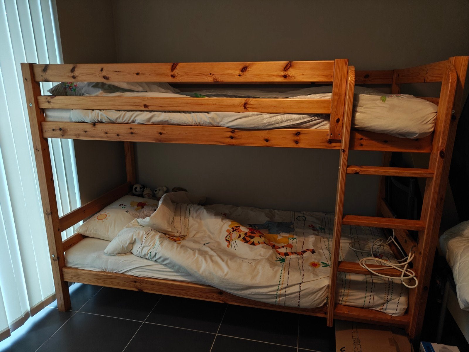 Stapelbed met toebehoren, Ophalen, Zo goed als nieuw, Stapelbed