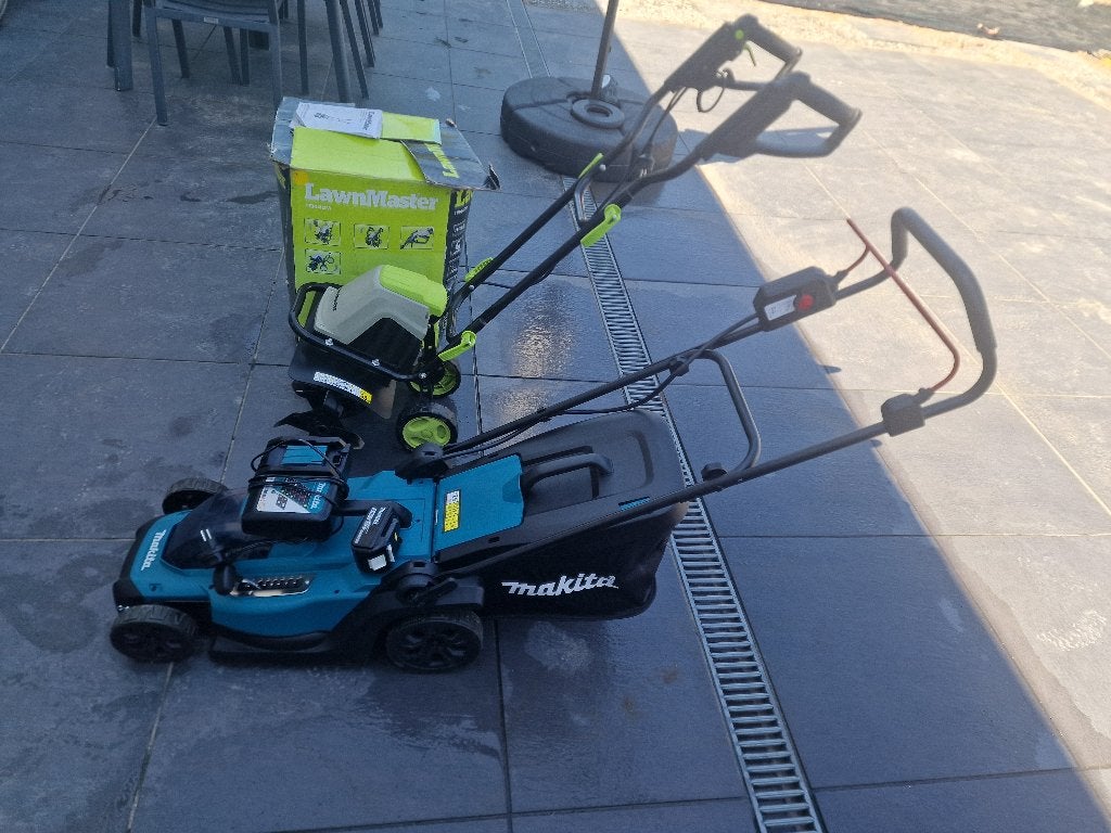 Tondeuse à gazon 18V Makita et motoculteur Lawnmaster TE1440, Enlèvement, Comme neuf, Tondeuses à gazon sur batterie, Makkita