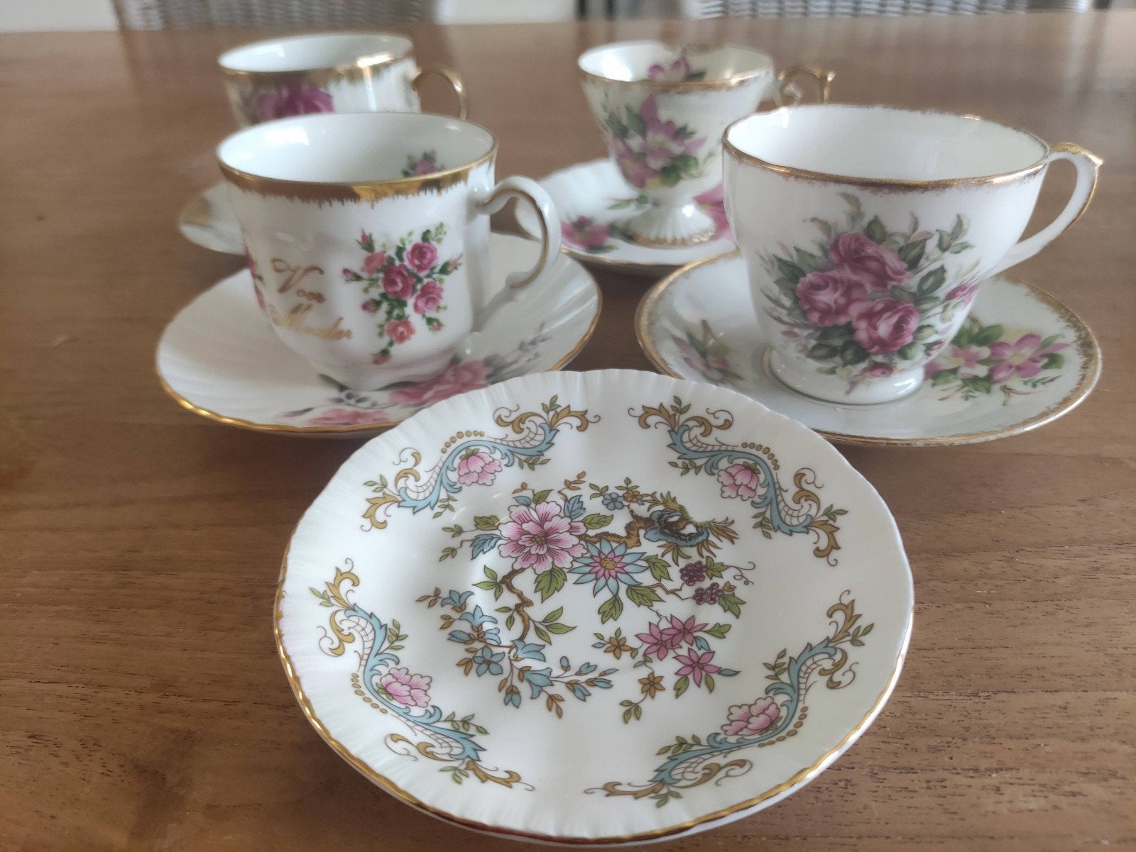 Koffie servies, Ophalen