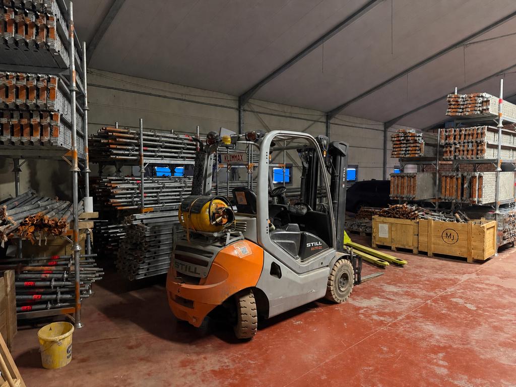 Stelling huren, Ophalen