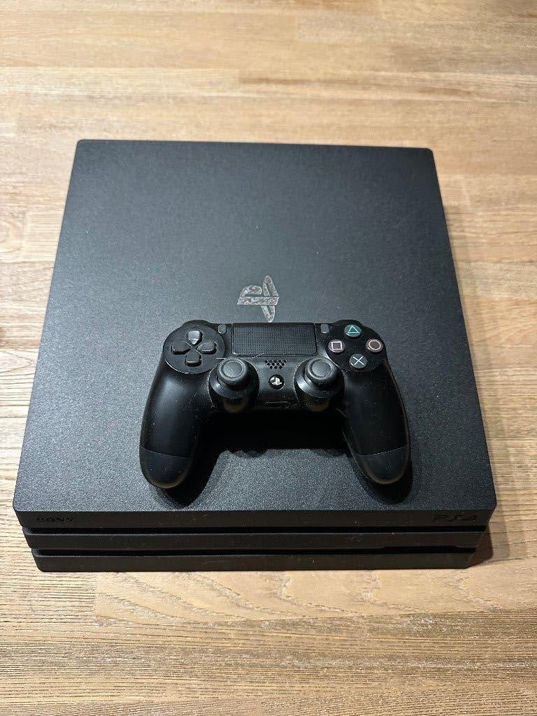 PlayStation 4 Pro 1TB + Controller – Zeer goede staat, Games en Spelcomputers, Ophalen, Zo goed als nieuw, 1 TB, Met 1 controller