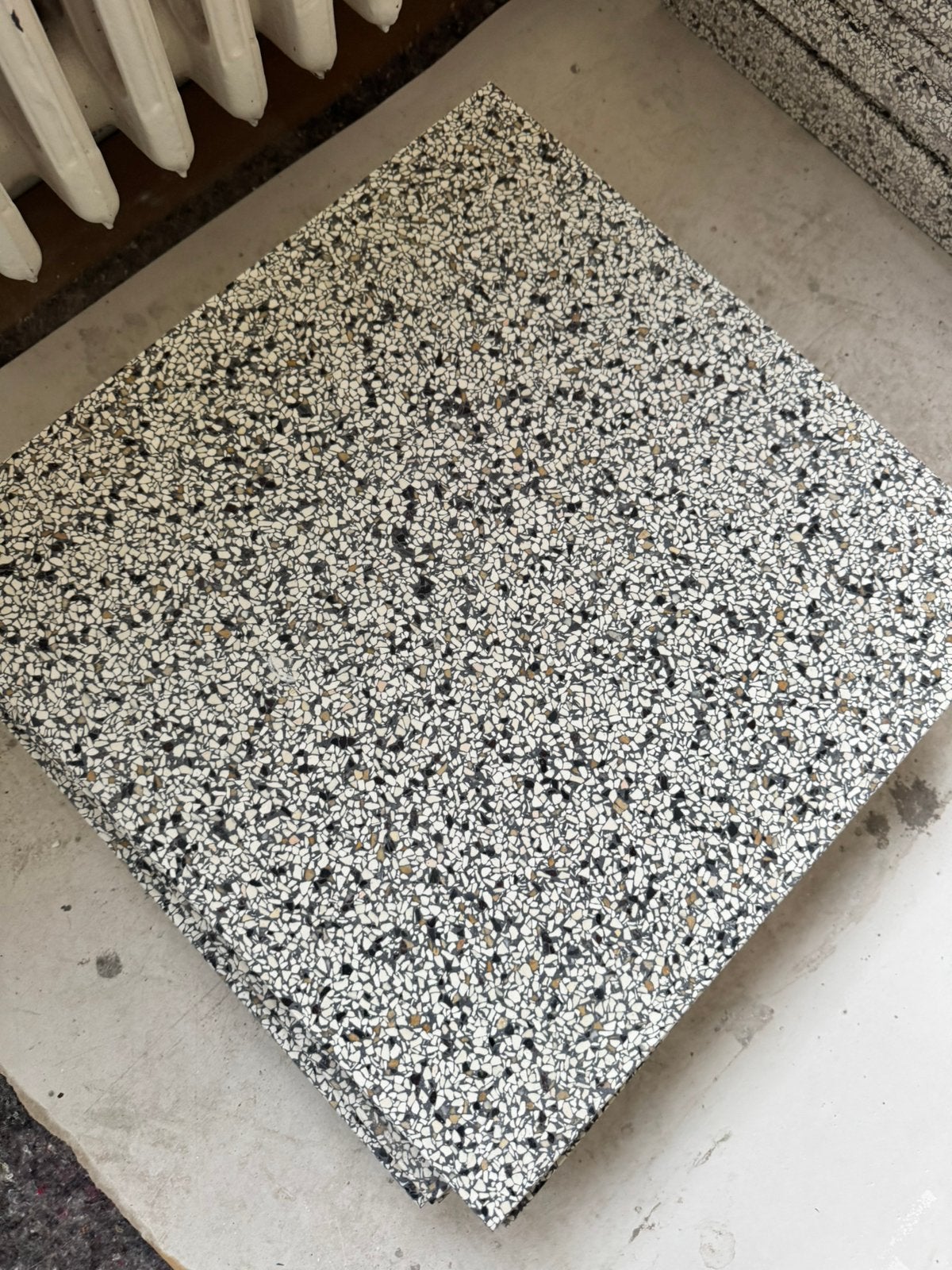 Terrazzo granito natuursteen vloertegel 40x40cm, Bricolage & Construction, Enlèvement, Pierre de taille, 40 à 60 cm, 40 à 60 cm