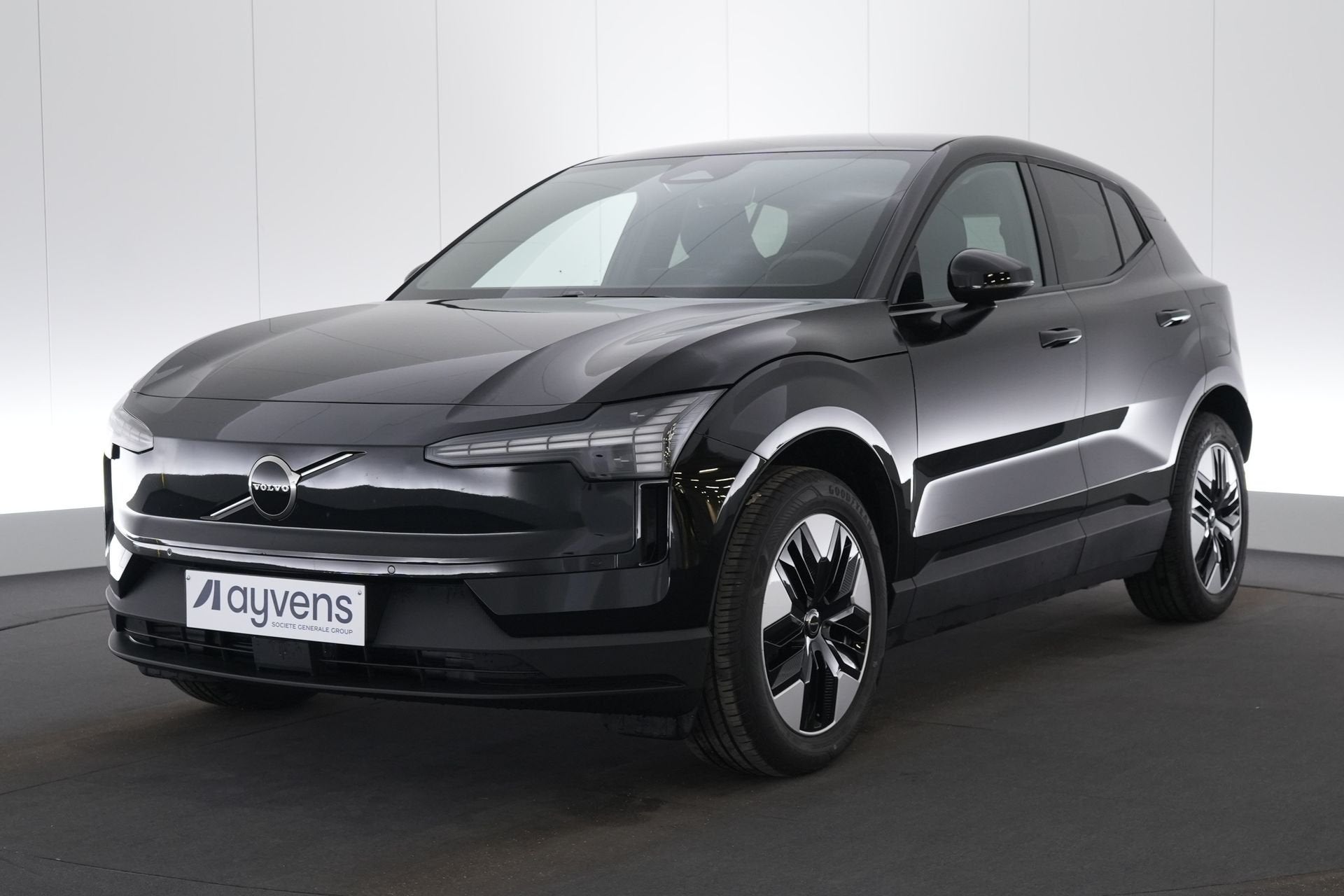 (2JJP735) VOLVO EX30, Auto's, Volvo, Stof, Gebruikt, https://public.car-pass.be/vhr/cfec2f9a-a2e0-4949-a0c0-315ebb8156d3, EX30