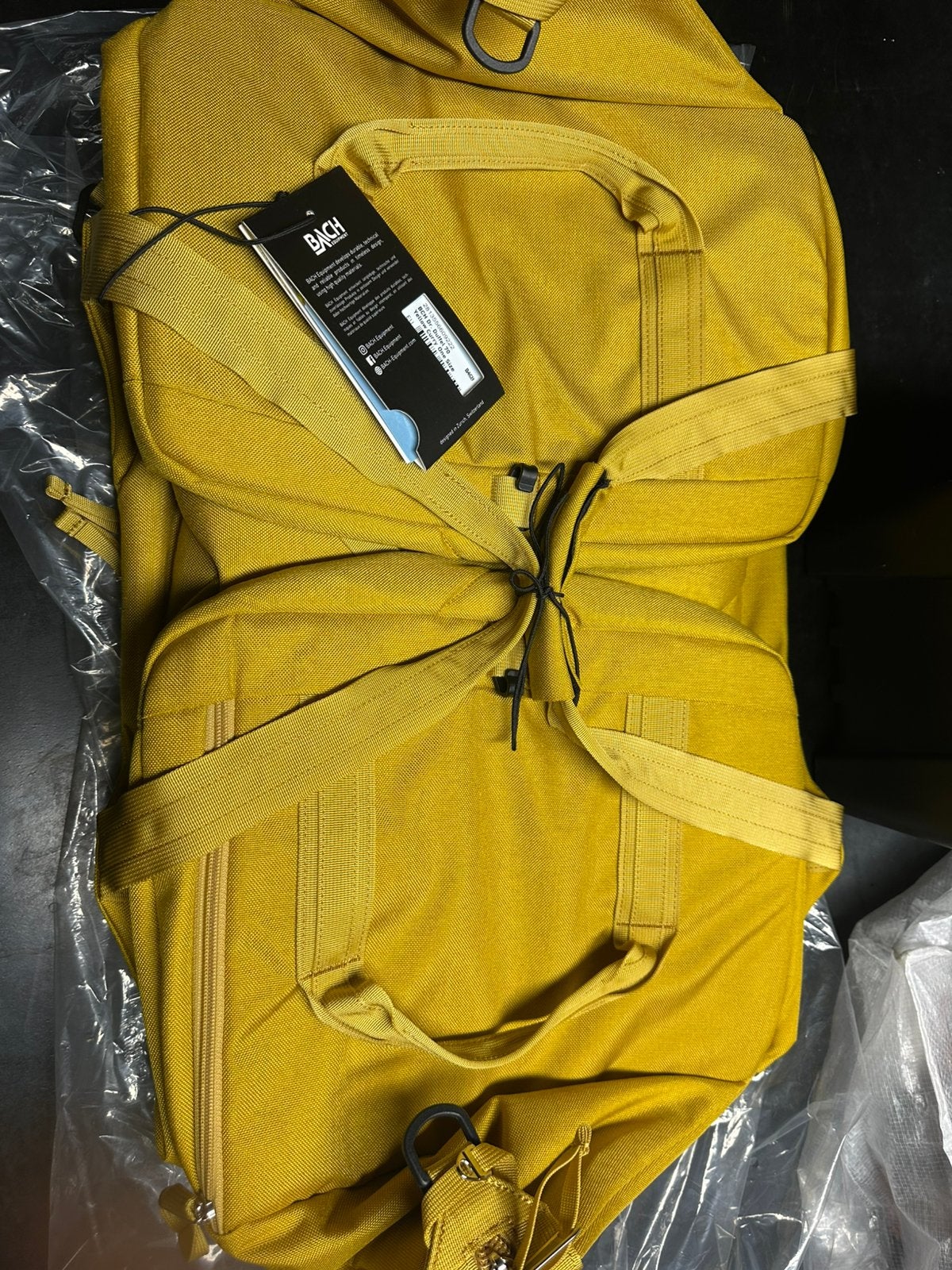 Bach Dr.Duffel reistas / rugzak geel, Handtassen en Accessoires, Tassen | Reistassen en Weekendtassen, Nieuw, Geel, Ophalen
