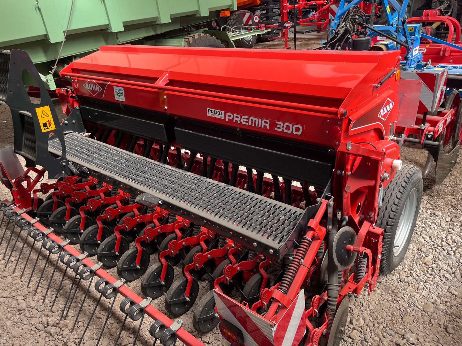 Kuhn premia 300, Enlèvement