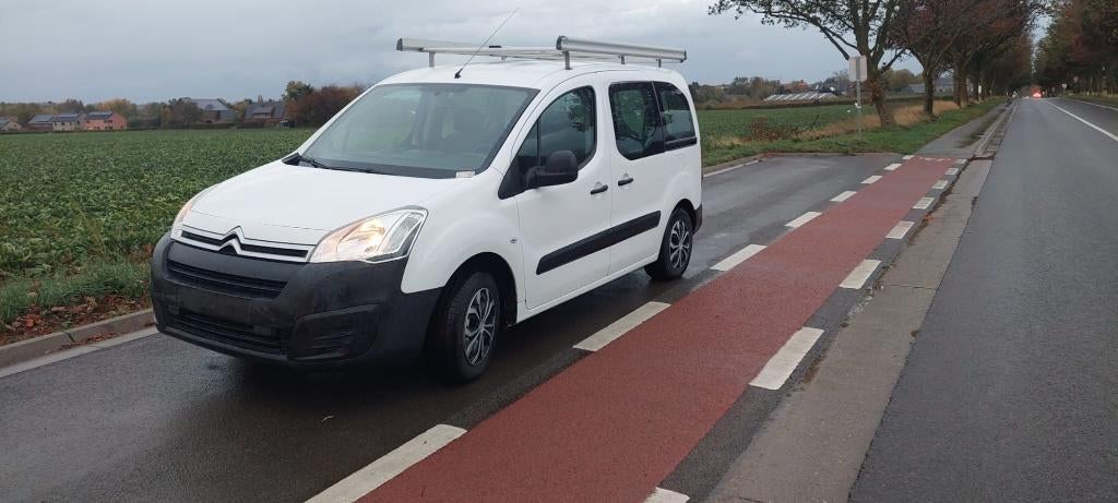Berlingo 1.6 VTi - EURO 6 - EURO 6 - 1 JAAR GARANTIE, Autos, 6 portes, Euro 6, Boîte manuelle, Entretenue par le concessionnaire