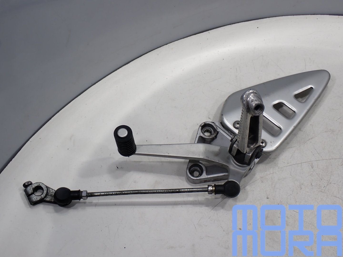 Suzuki GSXR 600 750 : repose-pied gauche, schéma du repose-p, -, Utilisé, -, -