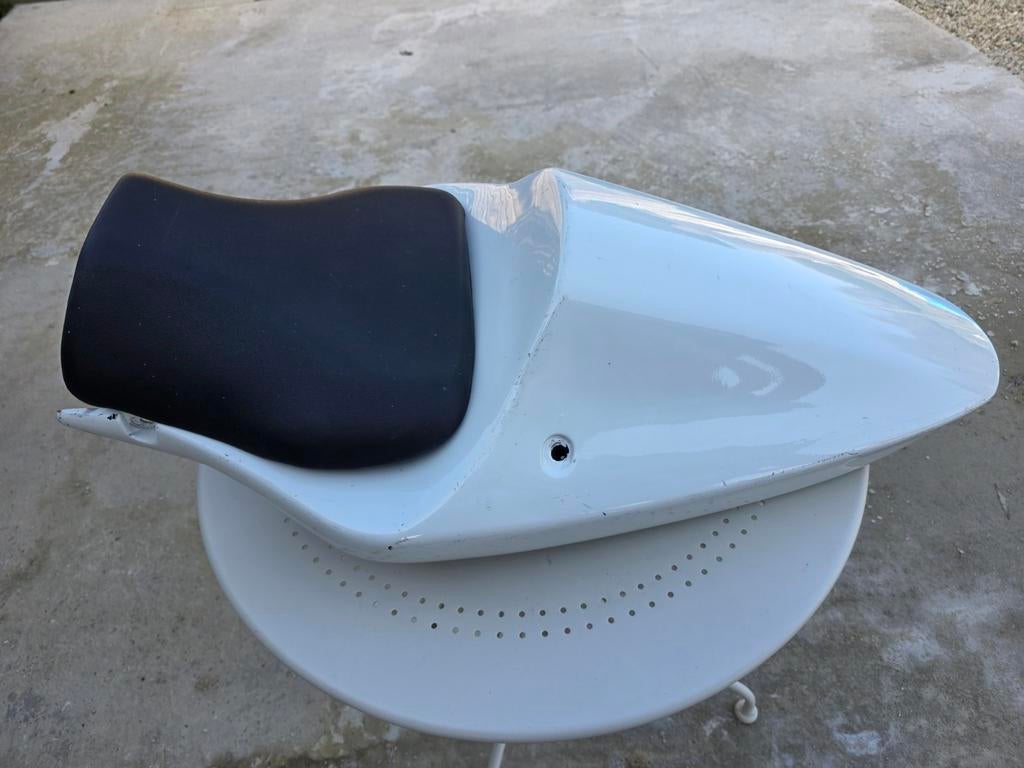 Selle + coque monoplace gsxr k1 à k3 ., Enlèvement