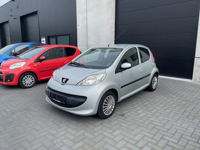 Peugeot 107 1.0I Filou, 66775 KM, 5 portes, moteur Toyota, Autos, Argent ou Gris, Achat, Entreprise, 2 places