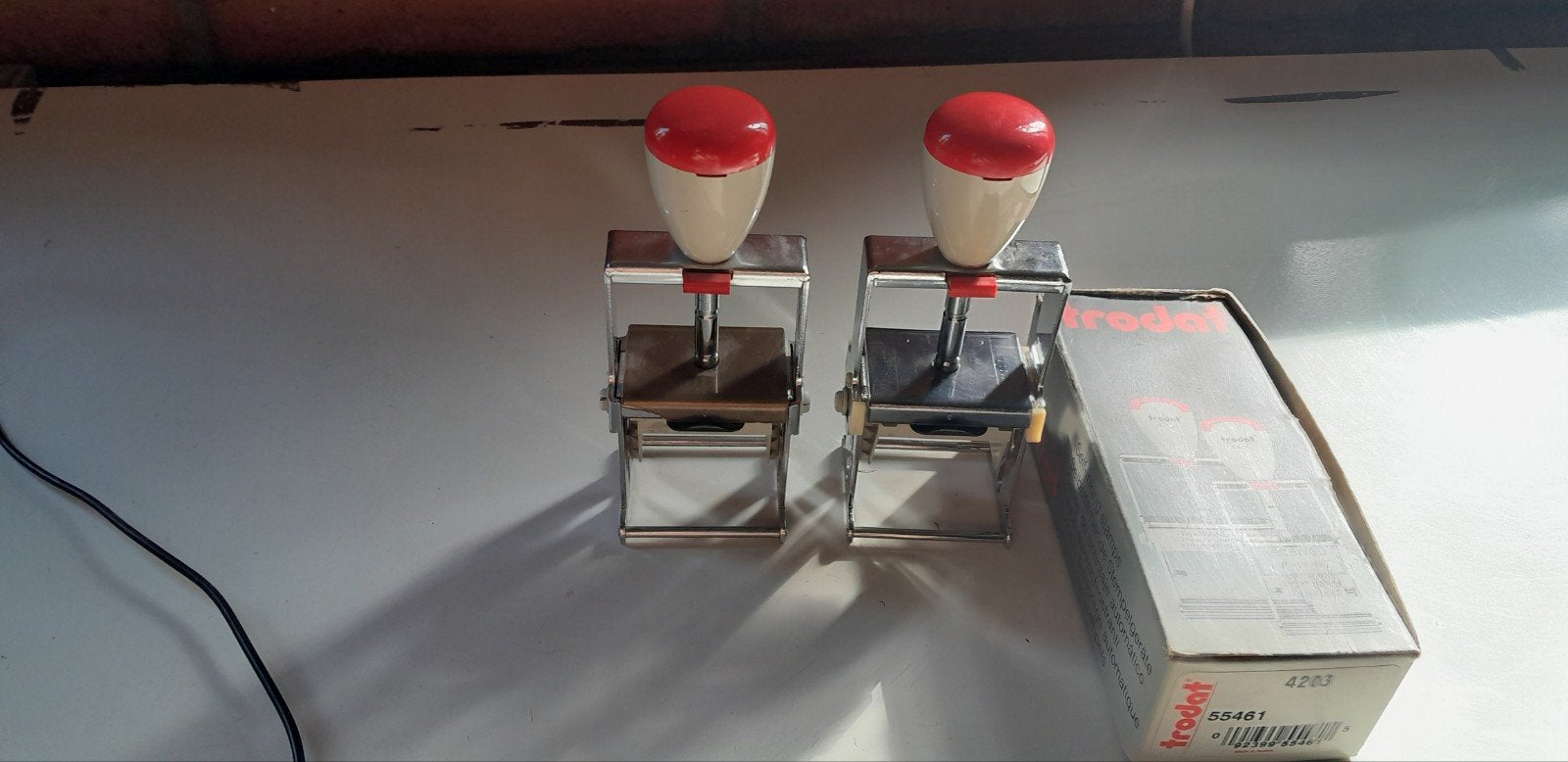 2 x stempel Trodat, Ophalen