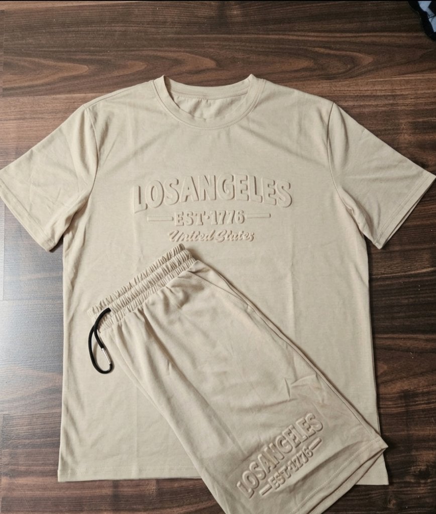 Kaki zomerset met T-shirt en korte broek „Los Angeles”, Ophalen of Verzenden, Nieuw, Maat 56/58 (XL), Beige