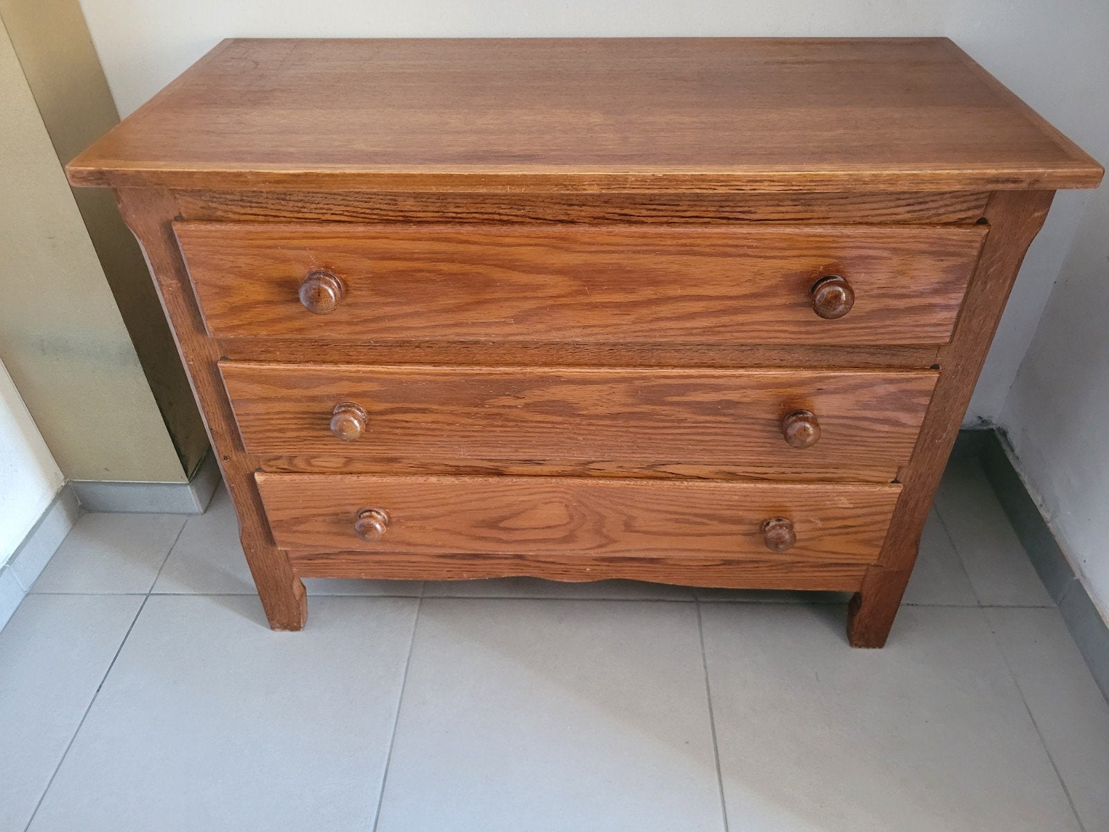 Massief eiken ladekast commode (vintage & stevig), 3 ou 4 tiroirs, 25 à 50 cm, Moins de 100 cm, Comme neuf