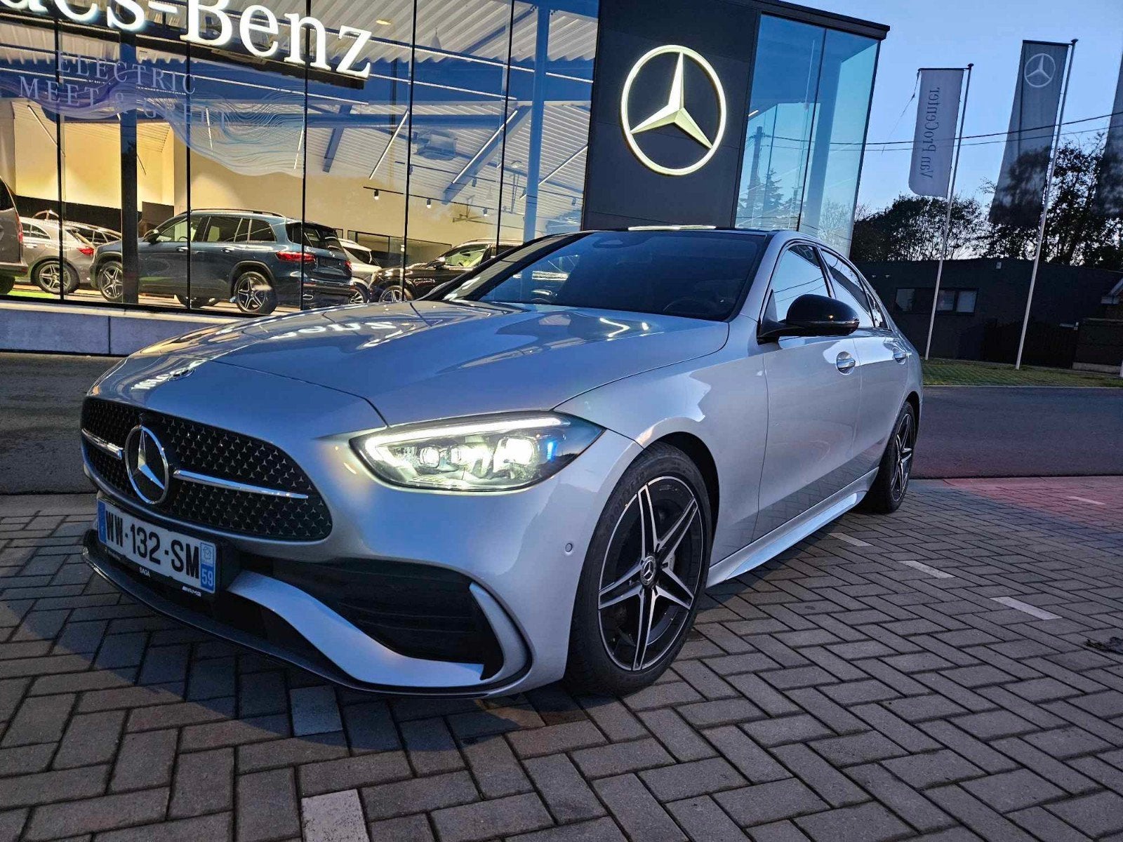 Mercedes c220d kit AMG, Auto's, Automaat, Overige bekleding, Parkeerassistent, Te koop