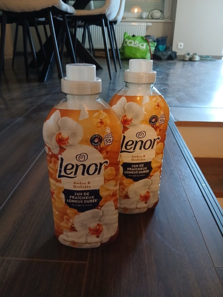 2 produits Lenor, Huis en Inrichting, Schoonmaakartikelen, Ophalen, Schoonmaakmiddel
