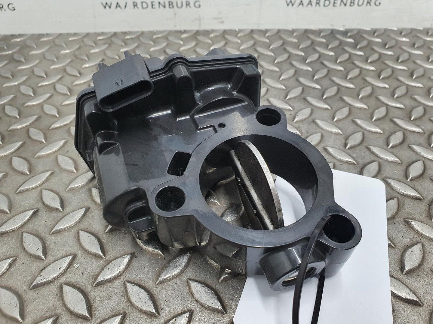 BMW 3 SERIES GASKLEPHUIS 13548512452 2020, Ophalen of Verzenden, Gebruikt, ARN erkend