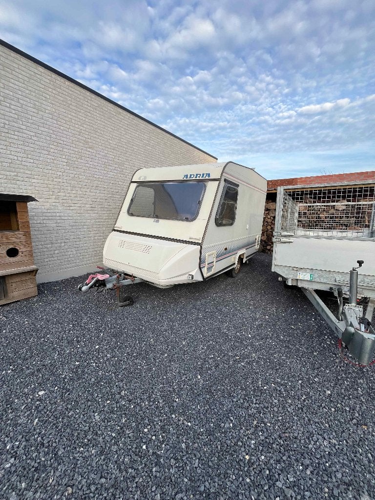Oude caravan – renovatieproject / opknapper, Particulier, Siège standard, Adria, Douche