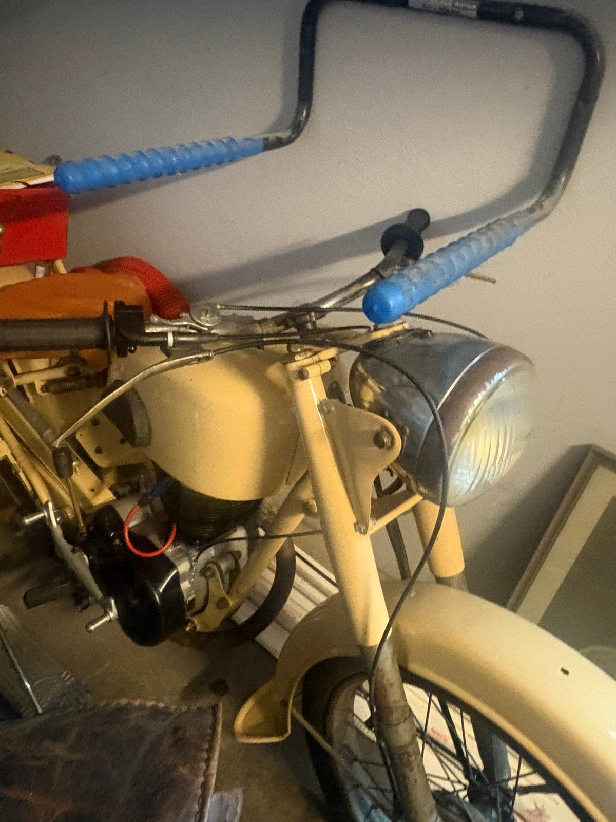 Moto ancienne new map