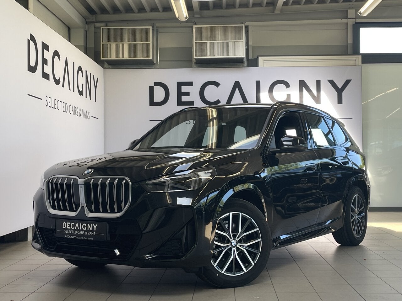 BMW X1 sDrive18i M Sport *Pano dak*Camera*Sportzetels, Auto's, Zwart, Bedrijf, 5 zetels, 5 deurs