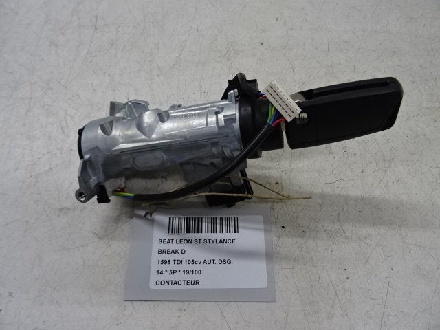 CONTACTSLOT Seat Leon ST (5FF) (01-2012/08-2020), Gebruikt, Service@seat.de, Seat Deutschland GmbH, Seat