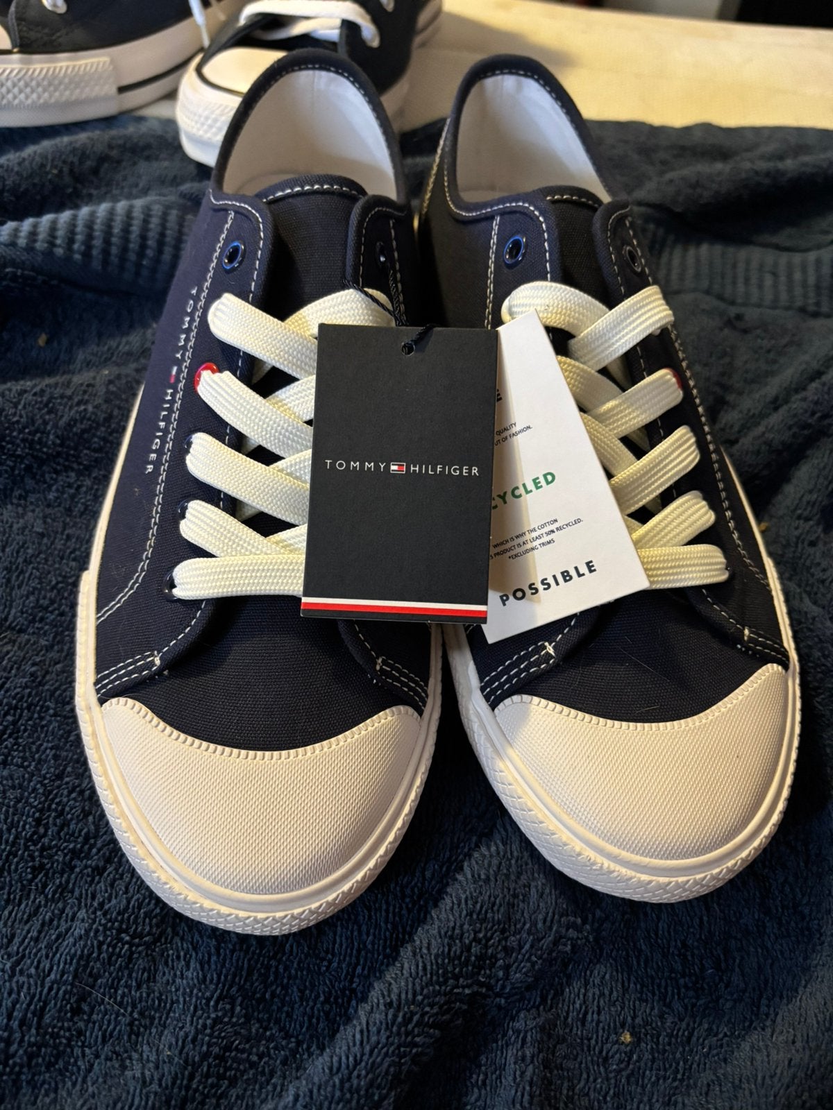 Chaussure tommy hifilger bleu marine taille 39, Vêtements | Femmes, Chaussures, Enlèvement, Neuf, Bleu