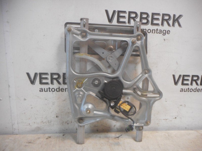 RAAMMECHANIEK ELEK RECHTS ACHTER Astra F (53B) (193761-100), Gebruikt, Brose SE, Opel, Achter