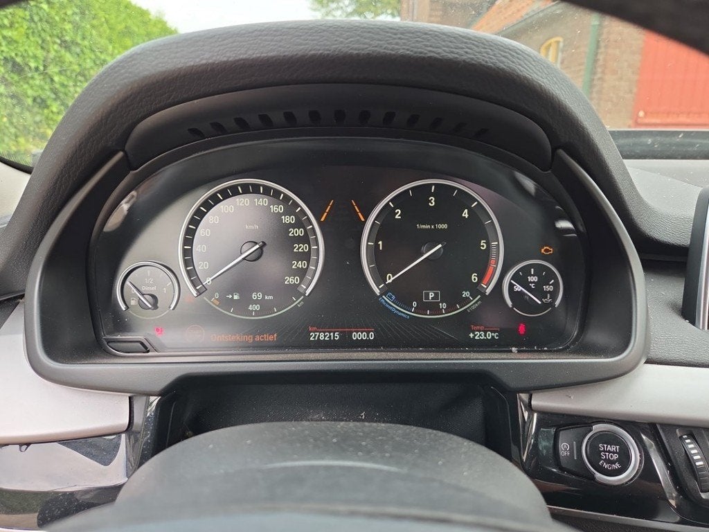 COCKPIT BMW X5 (F15) (|9387595|62106805234|62108795238|), Auto-onderdelen, Gebruikt, BMW, Petuelring 130
80809  München, DE, Bayerische Motoren Werke AG