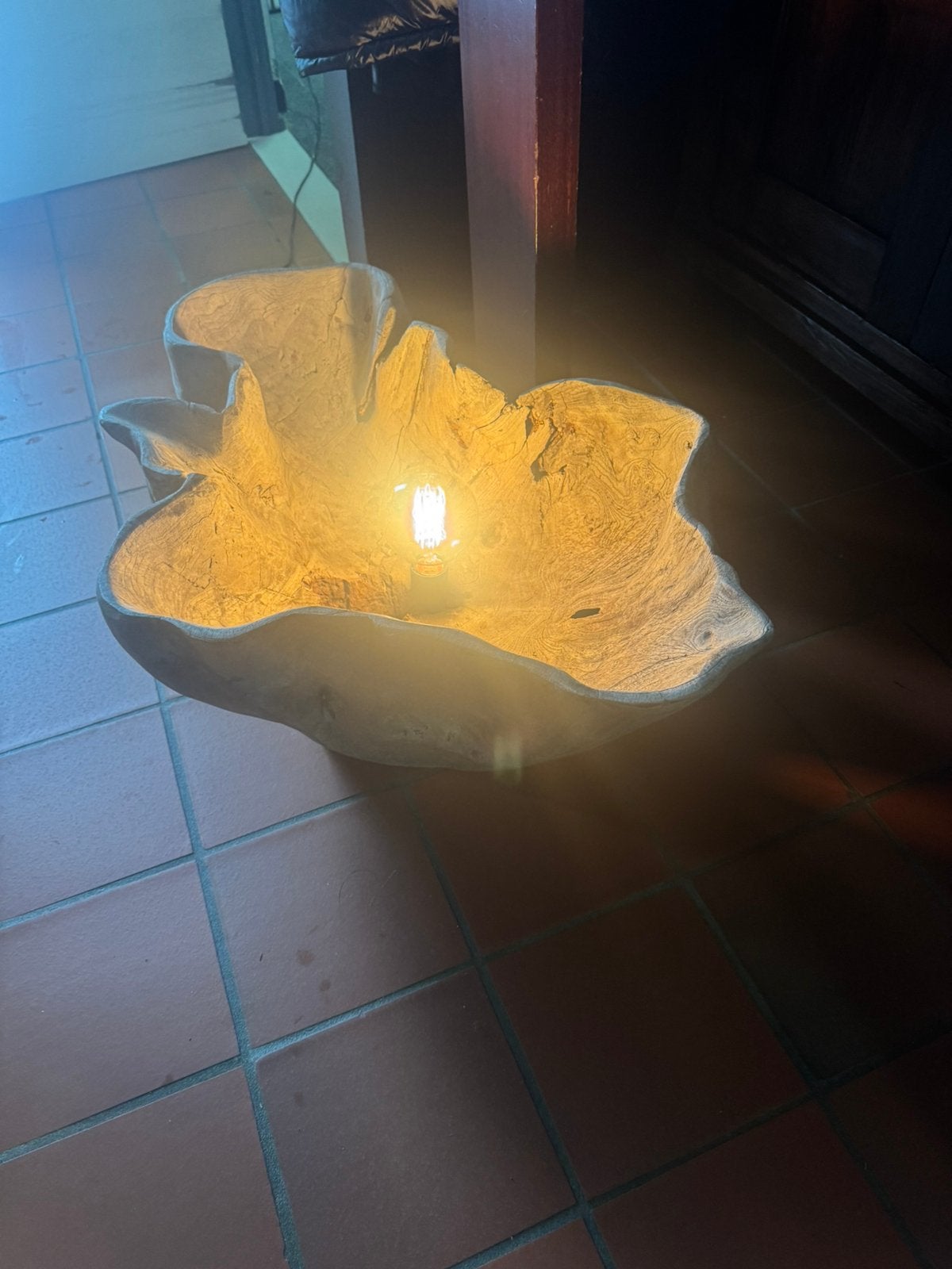 Mooie zware houten teak met lamp, Huis en Inrichting, Ophalen, Zo goed als nieuw