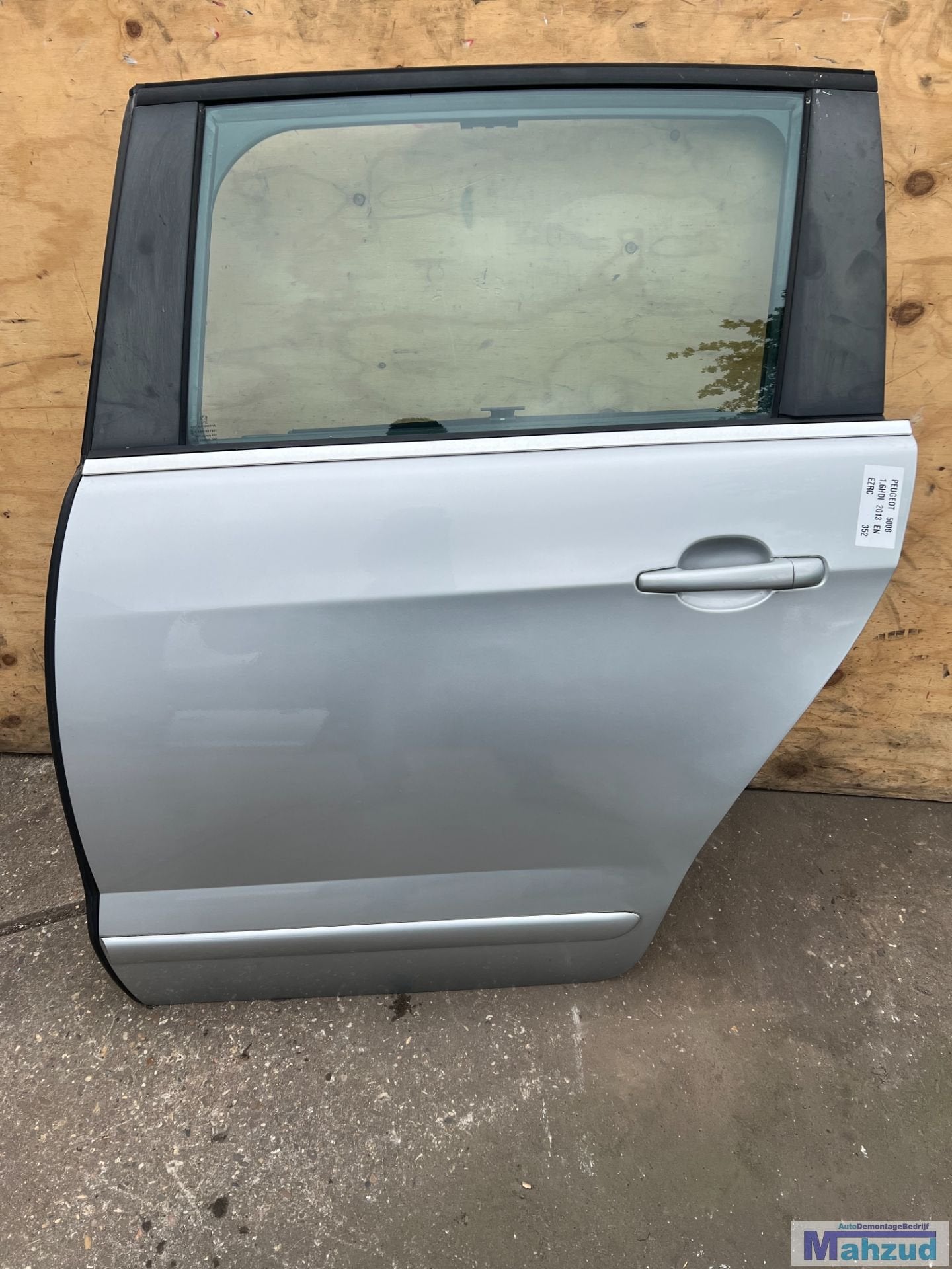 PEUGEOT 5008 1 Argent EZRC Porte arri re gauche 2009-2015, Taurusavenue 1
2132 LS  Hoofddorp, NL, Contact.group@renault.com, Stellantis N.V.