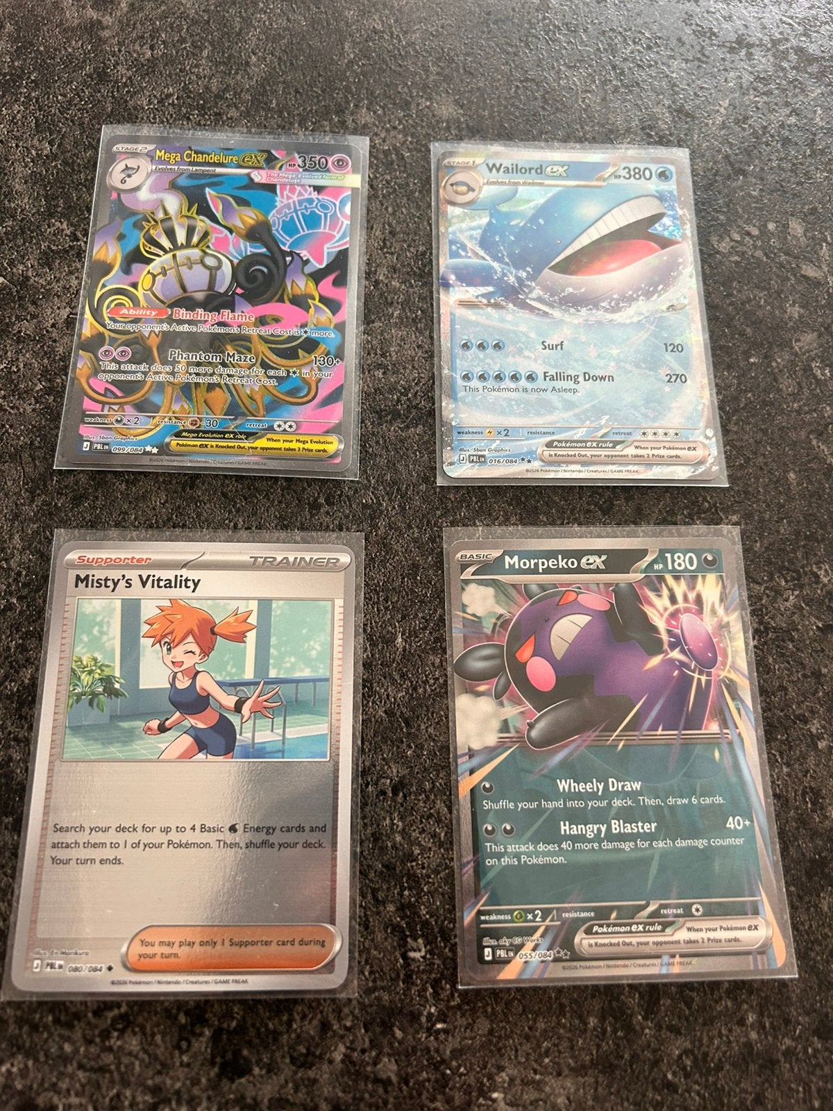 Pitch Black hits, holo + bulk pokemon, Hobby en Vrije tijd, Verzamelkaartspellen | Pokémon, Ophalen, Zo goed als nieuw